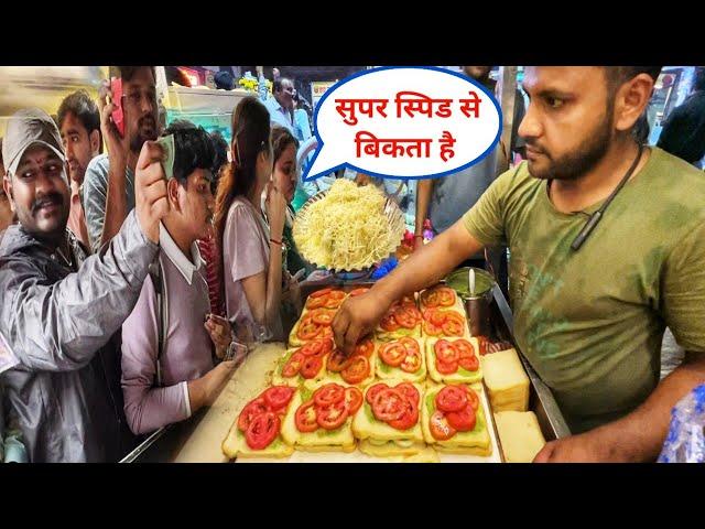 दुकान खुलते ही Goli ke Speed se Bikta है Amazing चिझ Sandwich | Pune Street Food | Khane Ka Shaukeen