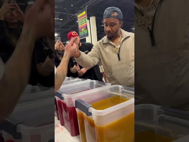 Sneakercon is my favorite holiday #kizo #sneakerhead #shoes #custom #sneakercon