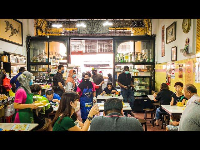 80 Years Old Traditional Coffee Shop's Breakfast | Chong Kok Kopitiam in Klang