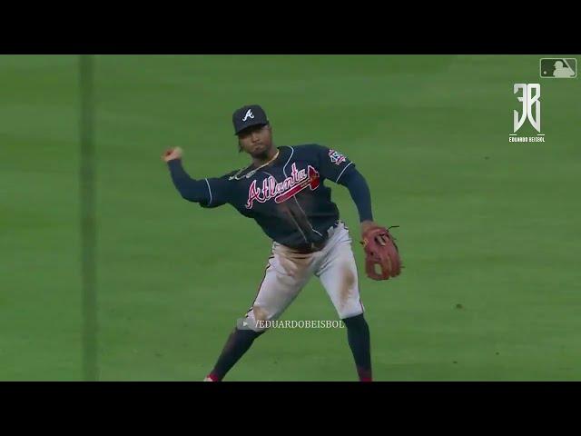 Ozzie Albies - Defensive Highlights - 2021