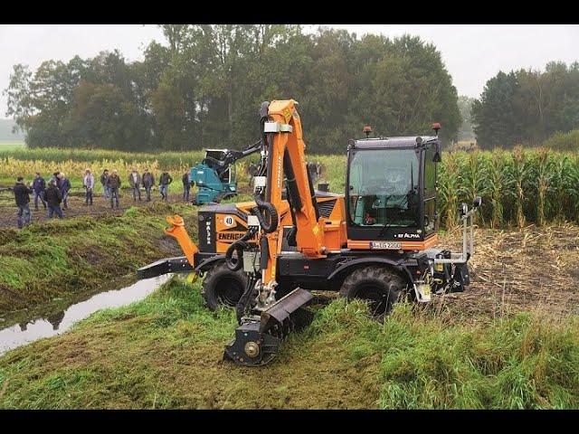 LWK Niedersachsen präsentiert Maschinen zur Gewässerpflege