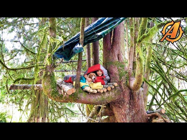 Building and Camping in Bushcraft Survival Tree Shelter