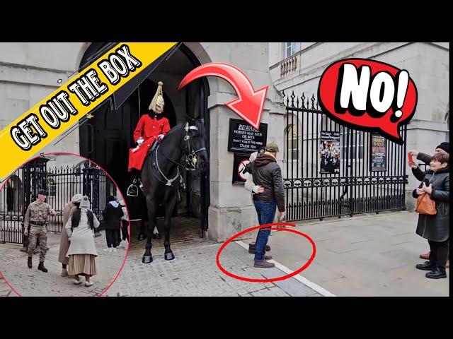 GET OUT OF THE BOX! Brilliant Kings Guard Does his Job Really well.| Royal Guard, Horse Guard!