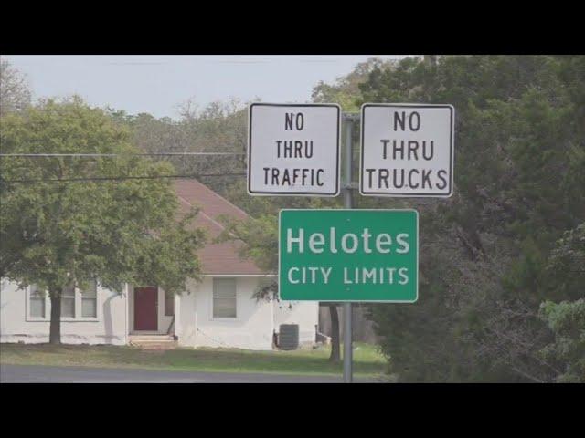 Why mayor in Helotes closes neighborhood street