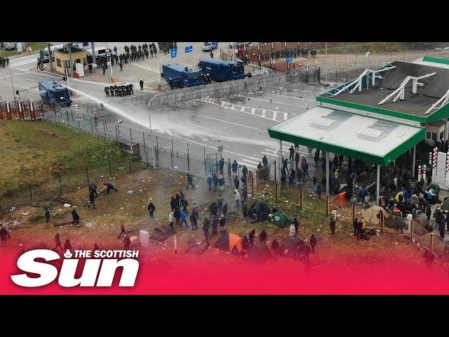 Poland Belarus border: Fighting breaks out between migrants and Polish forces