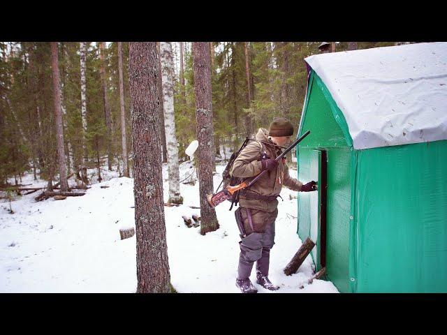 УШЁЛ В ЛЕС НА 2 ДНЯ. ПЕШИЙ ПОХОД К БАЛАГАНУ. ПРОВАЛИЛСЯ В БОЛОТЕ. РЫБАЛКА СО ЛЬДА НА ПОПЛАВОК.