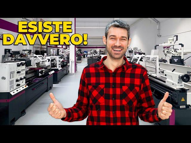 Dentro lo showroom di attrezzature da lavoro più grande al mondo