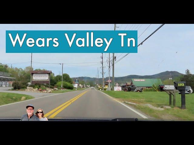 Drive through WEARS VALLEY TENNESSEE (Stopping along the way to see road side attractions)