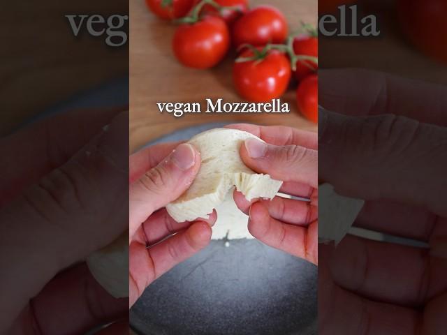 Vegan mozzarella 