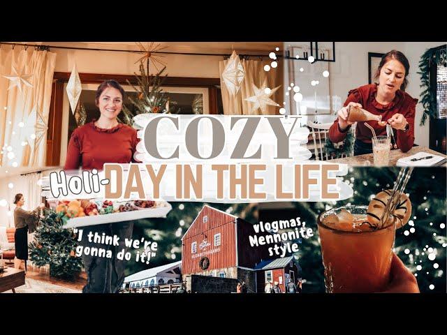 VLOGMAS 2022 : homemade sugar cookie latte, charcuterie party, chat & decorate with me!