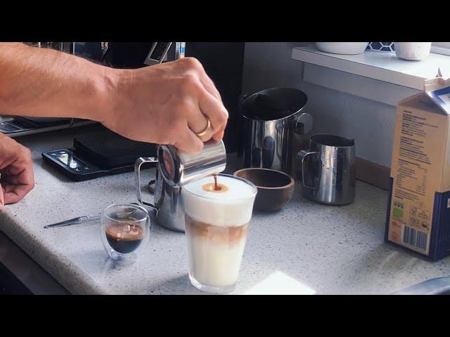 Espresso macchiato vs Latte macchiato - (not the Starbucks type)