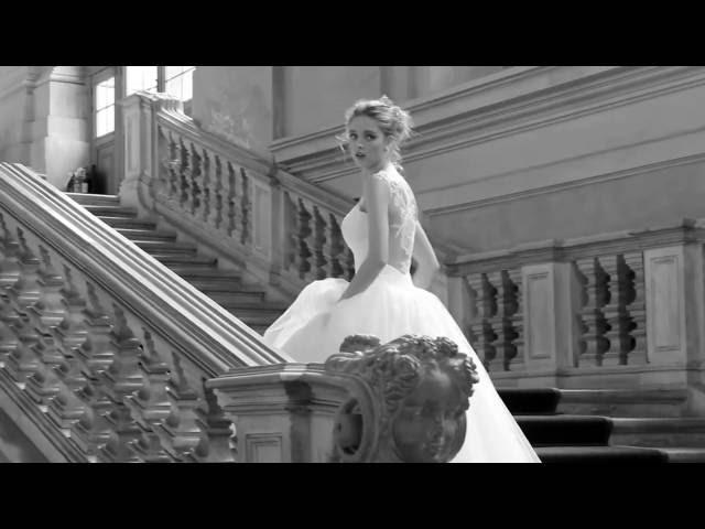 Designer Bridal Room - Commercial