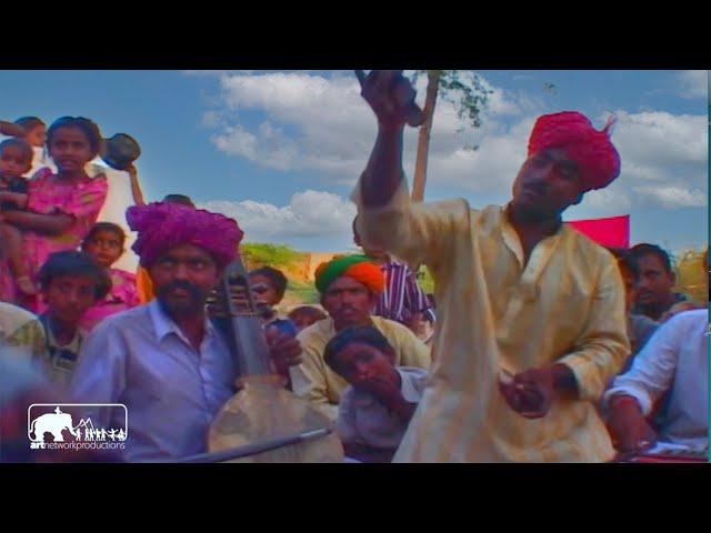 RAJASTHAN FOLK MUSIC: LIVE PERFORMANCE OF MANGANIAR IN THEIR VILLAGE