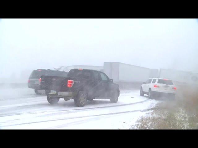 Wild winter crash in Iowa: Watch raw video of pileup on Interstate 80 near Des Moines