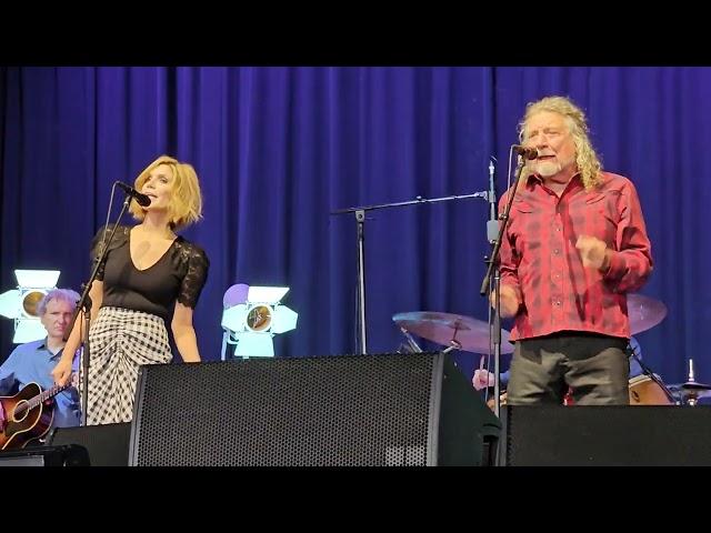 Robert Plant & Alison Krauss - The Battle Of Evermore. Raleigh, NC 6/23/24.