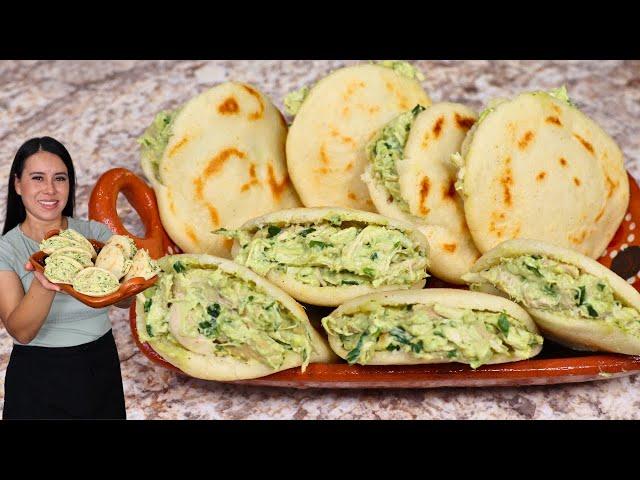 la Arepa más Famosa  "REINA PEPIADA" - rellena de Pollo