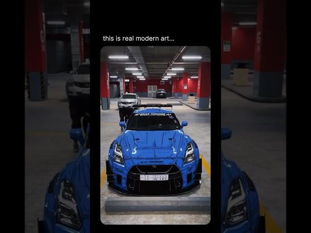 This is the Real Modern Art on a Nissan GTR!