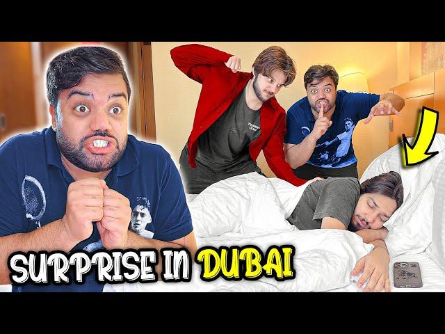 Surprising Babay In Dubai  | Achanak Room Mein Chappa Maar Diya 