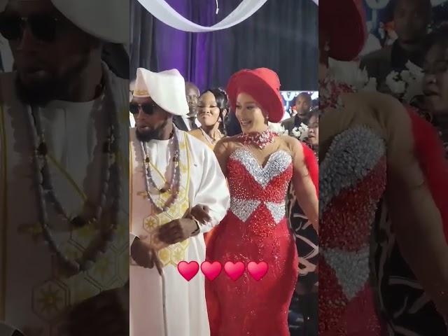 Ricardo Momo na Mkewe kwenye Harusi yao #trending #anushkatv #diamondplatnumz #Zuchu #wasafi #shorts