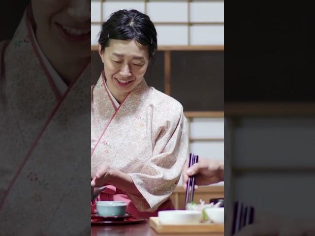 Immerse yourself in China's rich tea culture with traditional tea ceremonies and diverse tea varieti