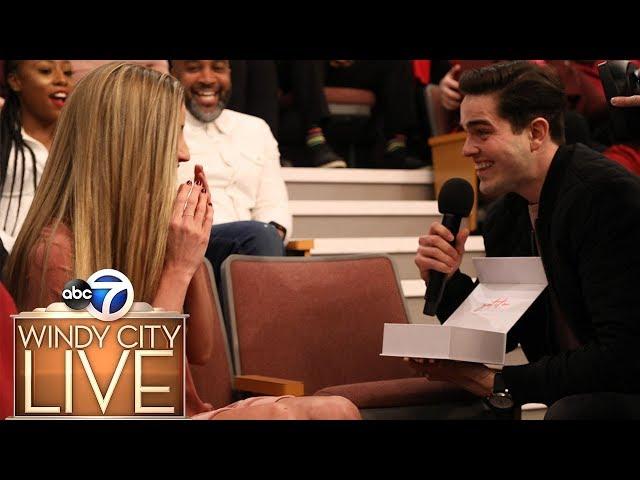 Couple gets engaged on Windy City LIVE