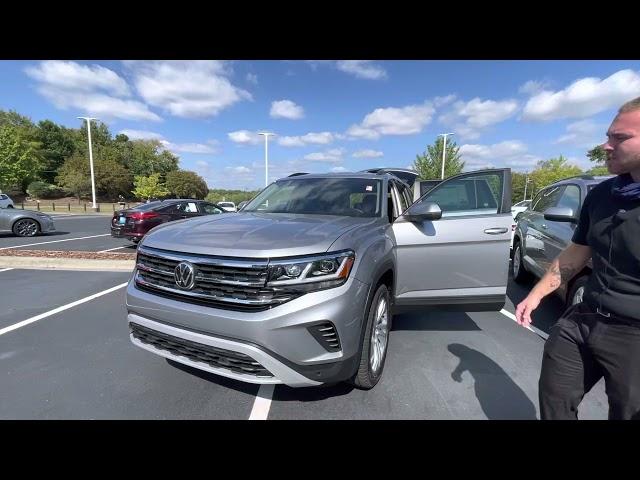 2022 Volkswagen Atlas SE w/ Technology walk around video