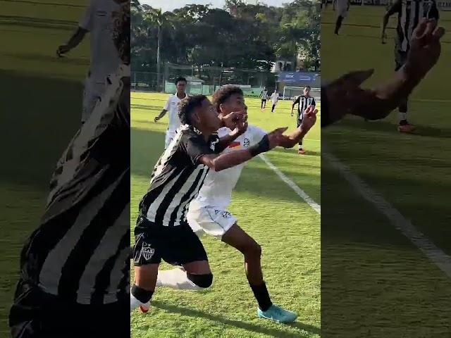 QUE JOGADA!!!! GABRIEL VENNENO #futebol #futebolbrasileiro #atleticomineiro #galo #notíciasdiárias