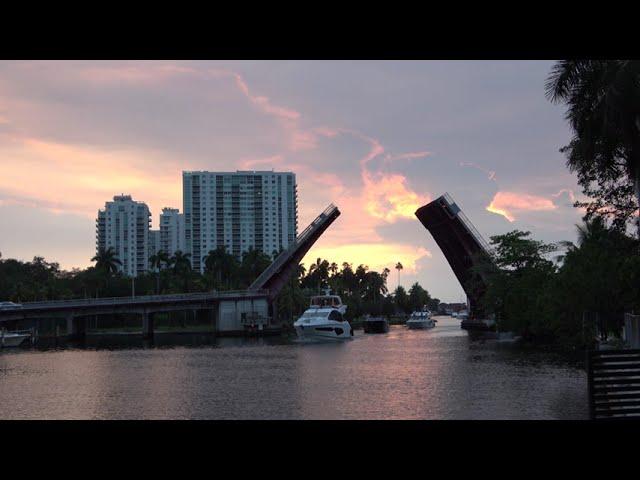 17th Avenue drawbridge opening and closing