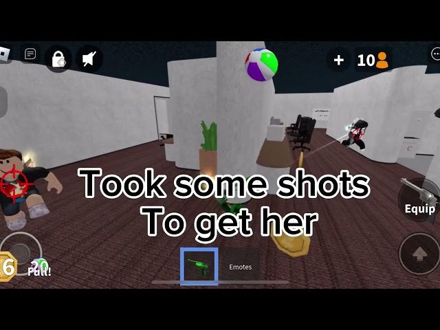 Playing Mm2 as a Fly|| First Mm2 video|| *On mobile*