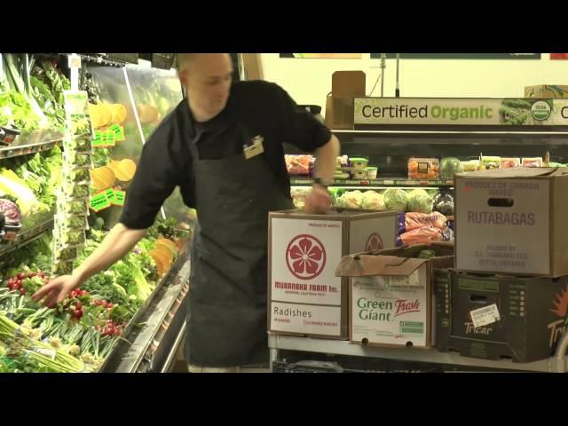 Produce Manager Explains Different Ways of Keeping Vegetables and Fruits Fresh