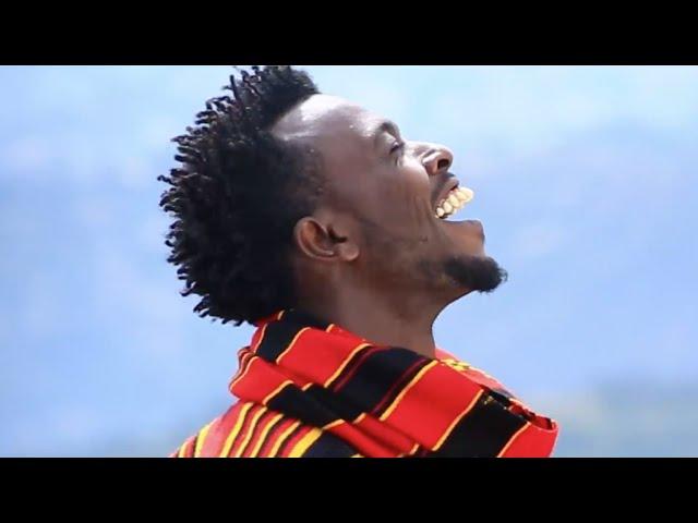 Asgegnew Ashko (Asge) - Yadisse - New Ethiopian Music 2016 (Official Video)