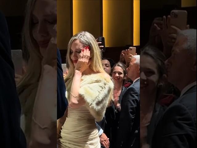 ANGELINA JOLIE CRYING BRAD PITT DANCING VENICE REACTION EDITED