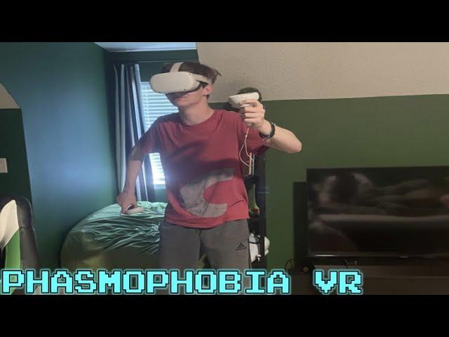 I'm in enormous amount of pain from this game | Phasmophobia VR