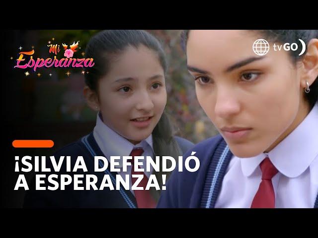 Silvia defends Esperanza from the girls who bother her! | Mi Esperanza | América Televisión