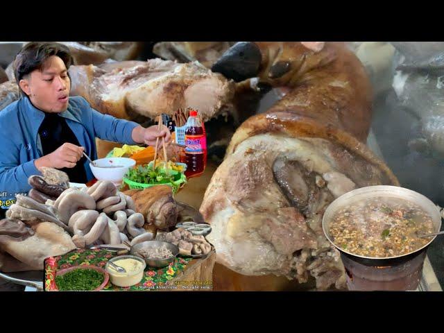 BLACK PORK FEET AT HIGHLANDS FAIR MARKET / BAC HA - LAO CAI FAIR MARKET