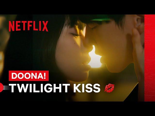 Bae Suzy and Yang Se-jong’s Twilight Kiss | Doona! | Netflix Philippines