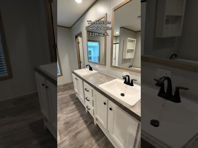MASSIVE 5 bedroom home!  #clayton #claytonhomes #home