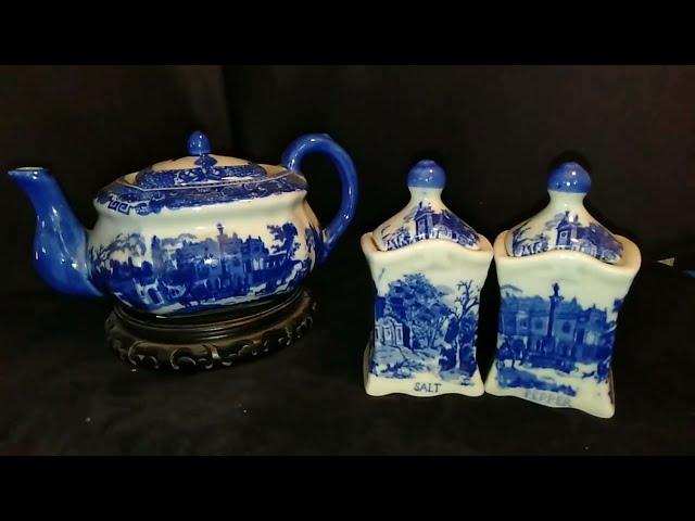 快乐收藏47/小瓷器大背景——这是中国瓷吗?/VICTORIAN STYLE-- ARE THESE MADE IN CHINA?