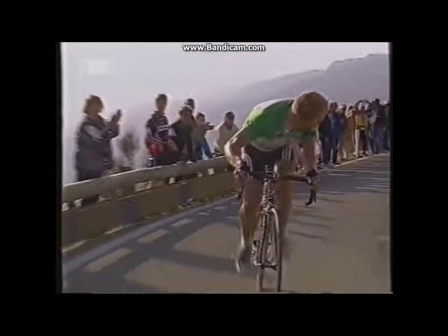 Paris Nice 2003 - Etape 5 - Alexandre Vinokourov roi du Faron en hommage à Kivilev