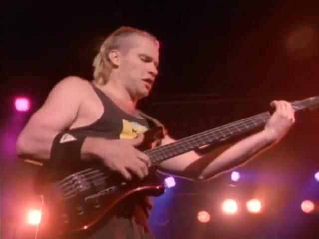 Vail Johnson bass solo by David Márquez Labbé - Kenny G Live 1989