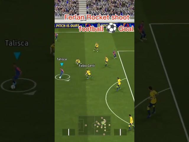 Quick Forward attacking football [ skills game ]