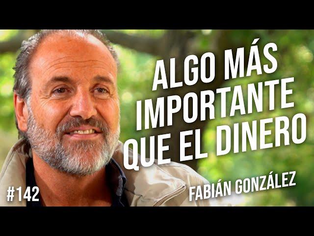 Algo más importante que el dinero: Fabián González Entrevista con Nayo Escobar