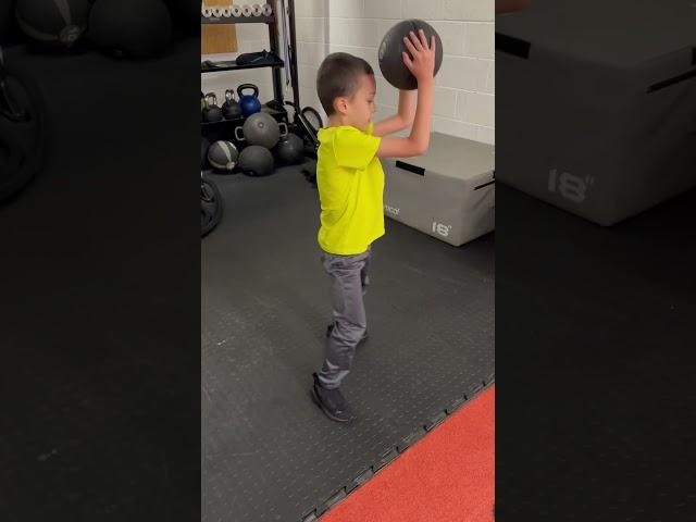 1st week training with Dad #KidsBoxing #StrengthForKids #BoxingTraining #YoungAthletes #YouthFitness