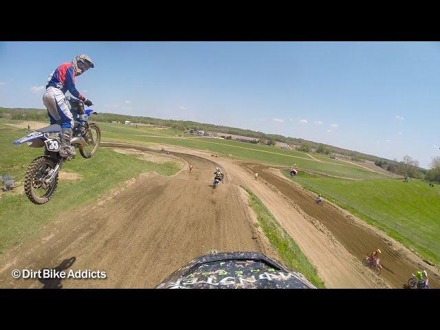 2 Stroke on the gas at Redbud MX ft. Tanner Stack - Dirt Bike Addicts