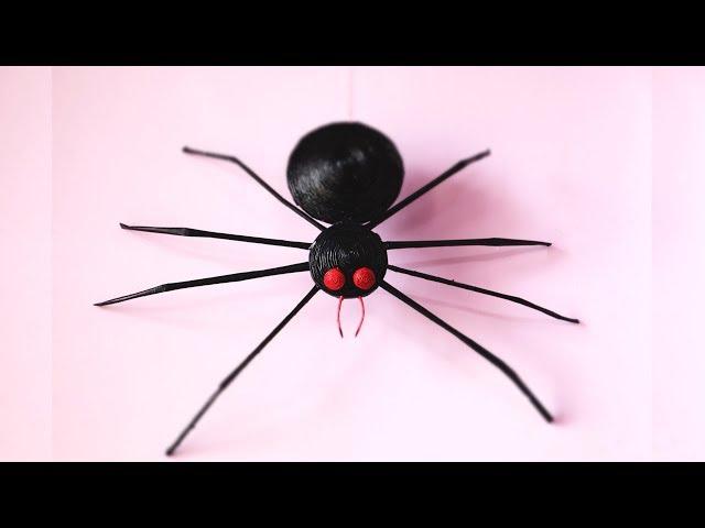 DIY Halloween Decorations | Huge Paper Spider from Newspaper | Little Crafties