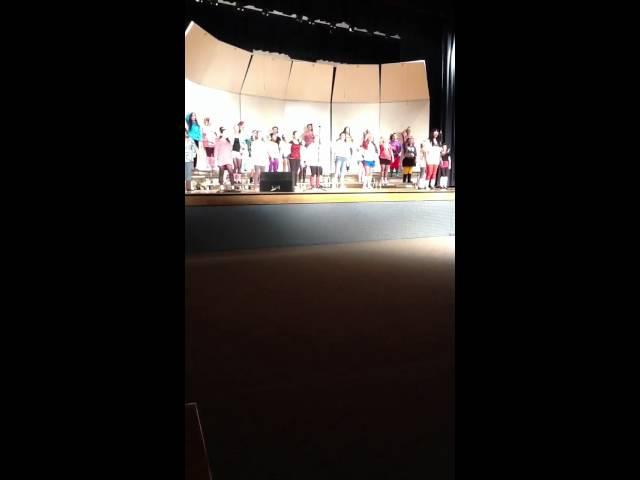 South Pointe HS Choir sings "Girls' Sing Off" Soloist-Krist