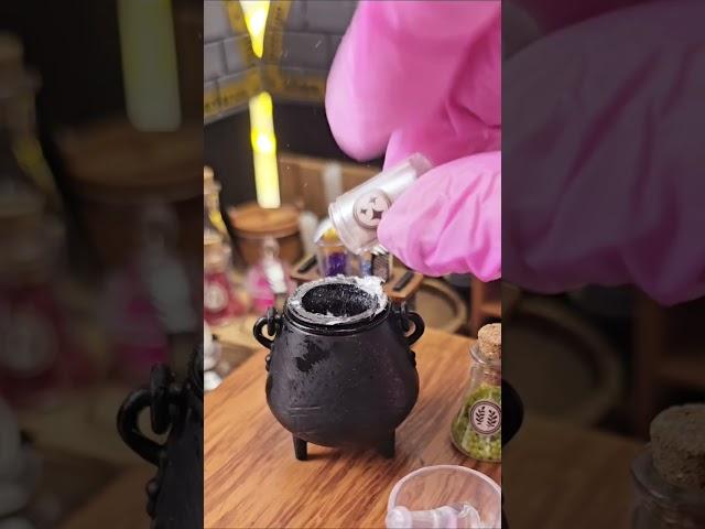 Potions Class is officially in session ‍️#asmr #potions #potionsclass #miniverse #harrypotter