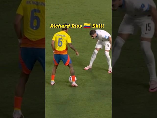 Richard Rios  simple and effective football skill 