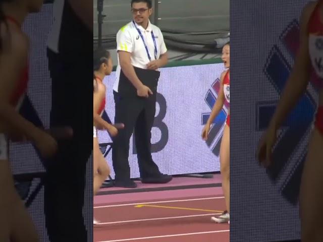 Worst baton pass EVER? 