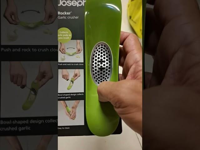 HONEST review of the Joseph Joseph Garlic Rocker Crusher